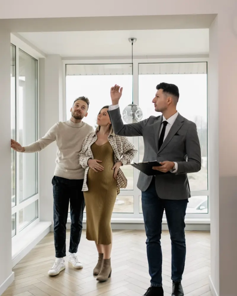 Extraordinary Real Estate Service Seven Luxury Real Estate Seven Luxury Real Estate Extraordinary Real Estate Service Seven Luxury Real Estate Seven Luxury Real Estate