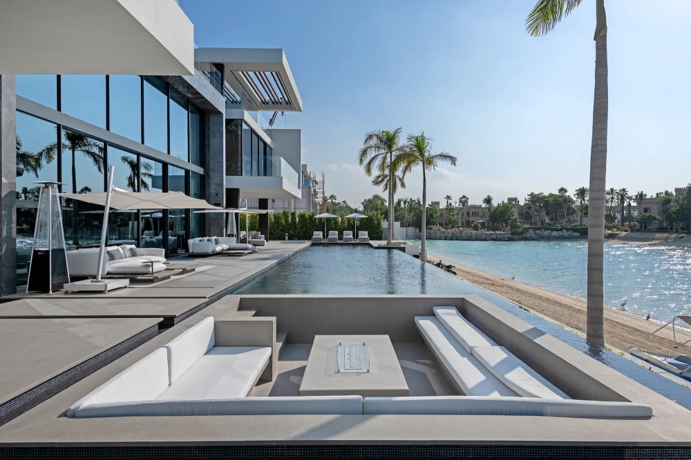 Billionaires Row: Exploring Dubai Exclusive Real Estate Haven and Global Luxury Trends - Seven Luxury Real Estate